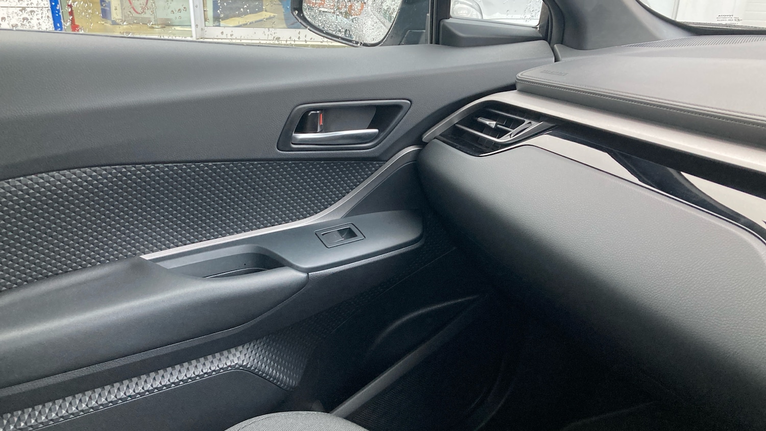 Used Toyota C-HR 2021 for sale - 77650185: Photo 36