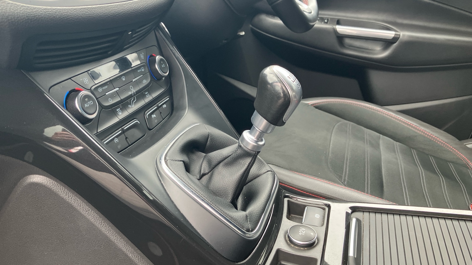 Used Ford Kuga 2019 for sale - 78092569: Photo 13