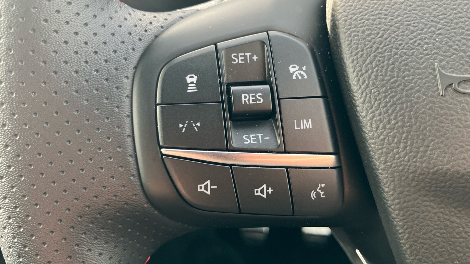 Used Ford Kuga 2025 for sale - 76192965: Photo 21