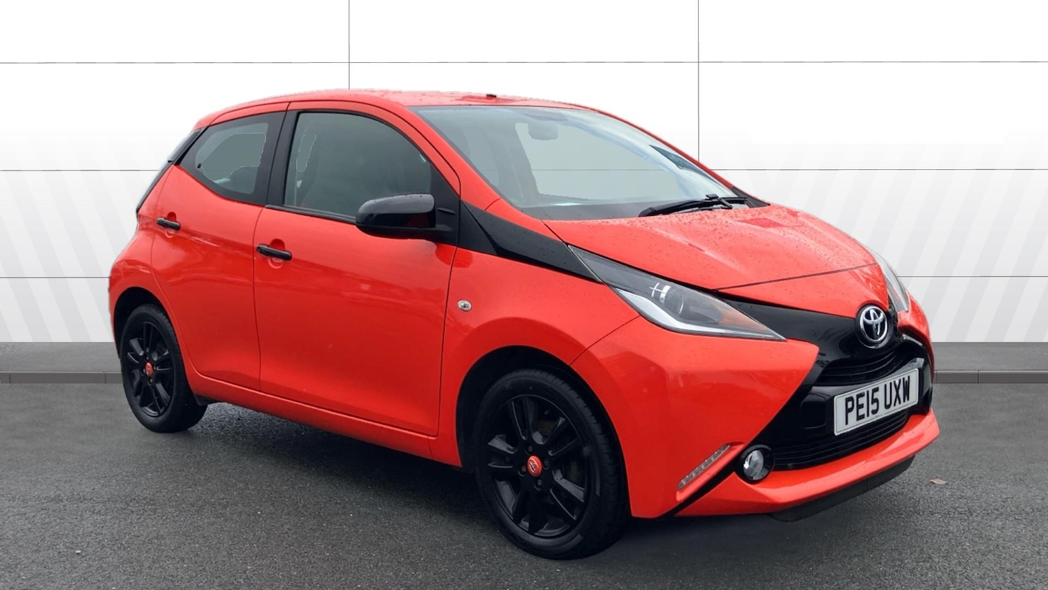 Used Toyota AYGO 2015 for sale - 76452640: Photo 1