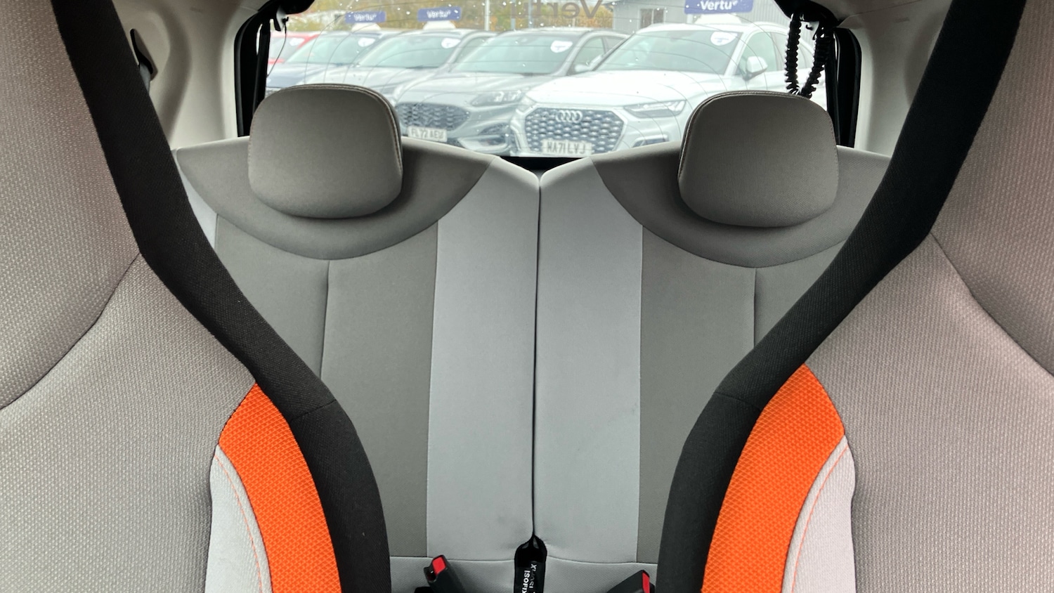 Used Toyota AYGO 2015 for sale - 76452640: Photo 15