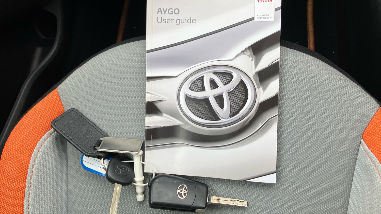 Used Toyota AYGO 2015 for sale - 76452640: Photo 19