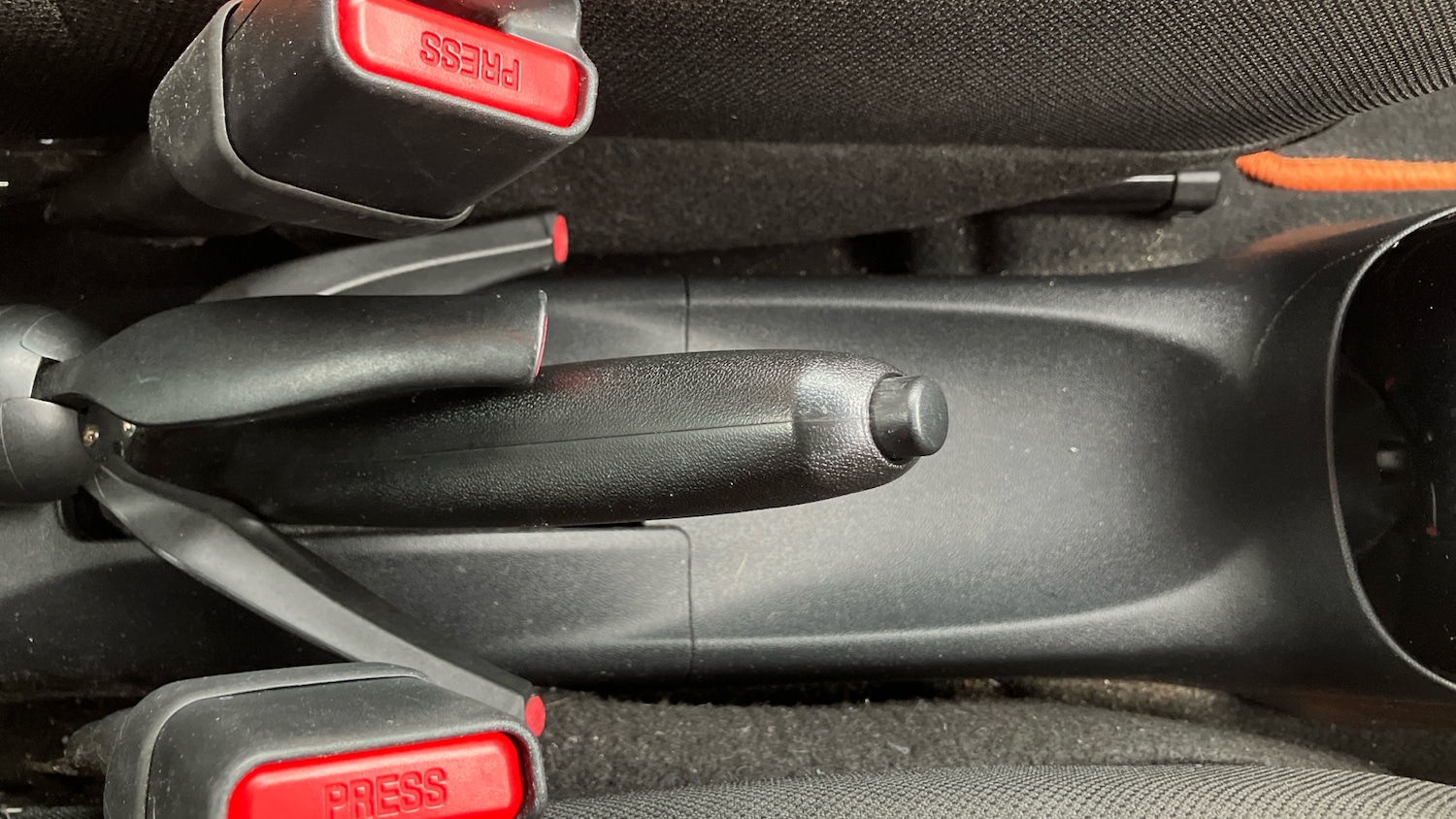 Used Toyota AYGO 2015 for sale - 76452640: Photo 30