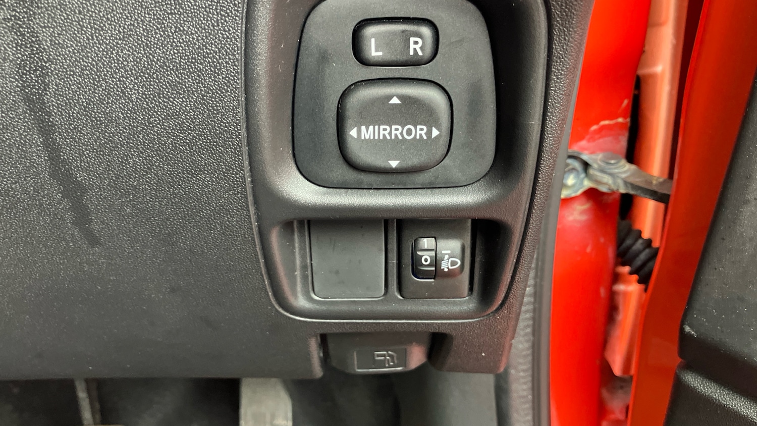 Used Toyota AYGO 2015 for sale - 76452640: Photo 36