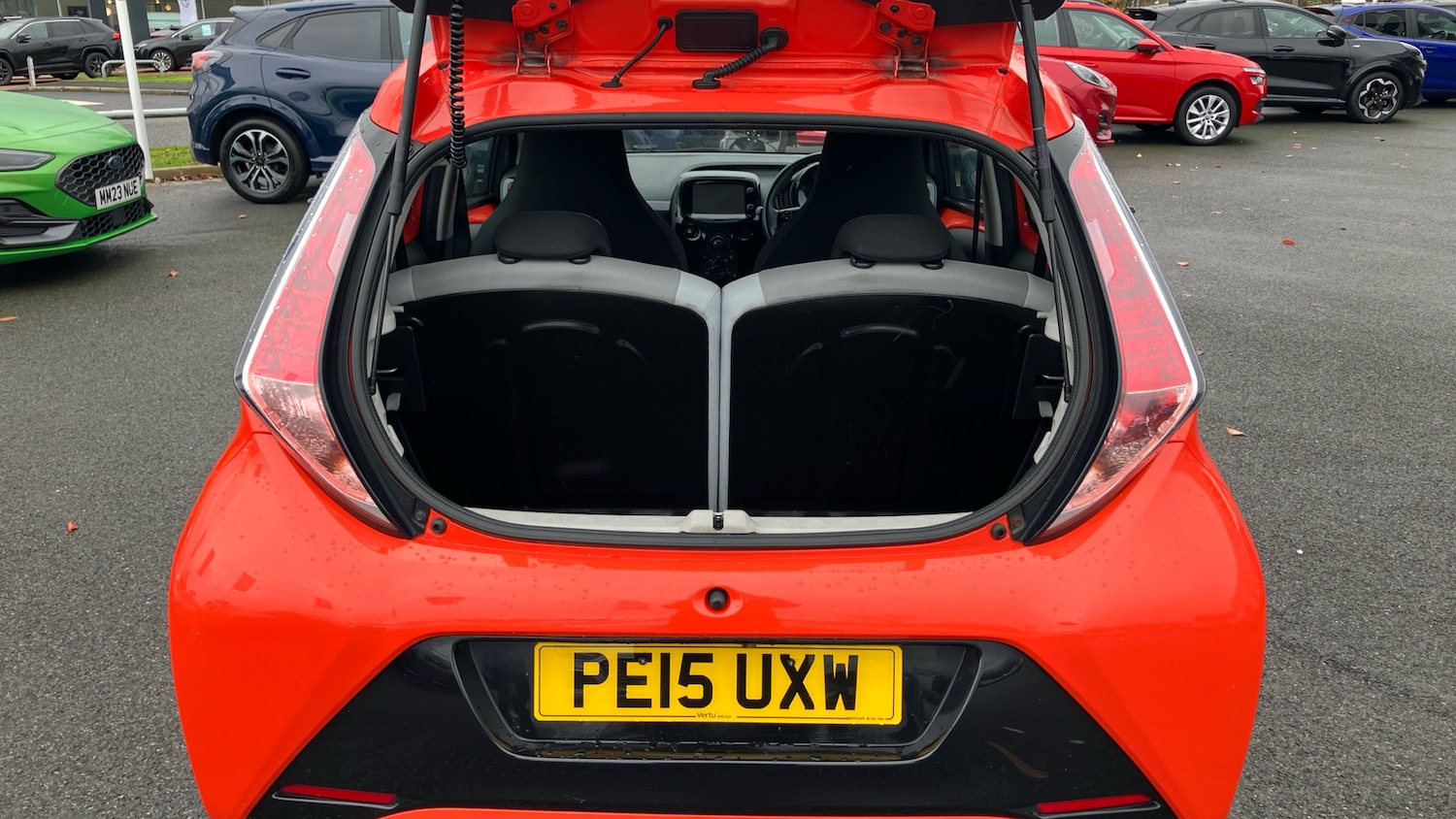 Used Toyota AYGO 2015 for sale - 76452640: Photo 4