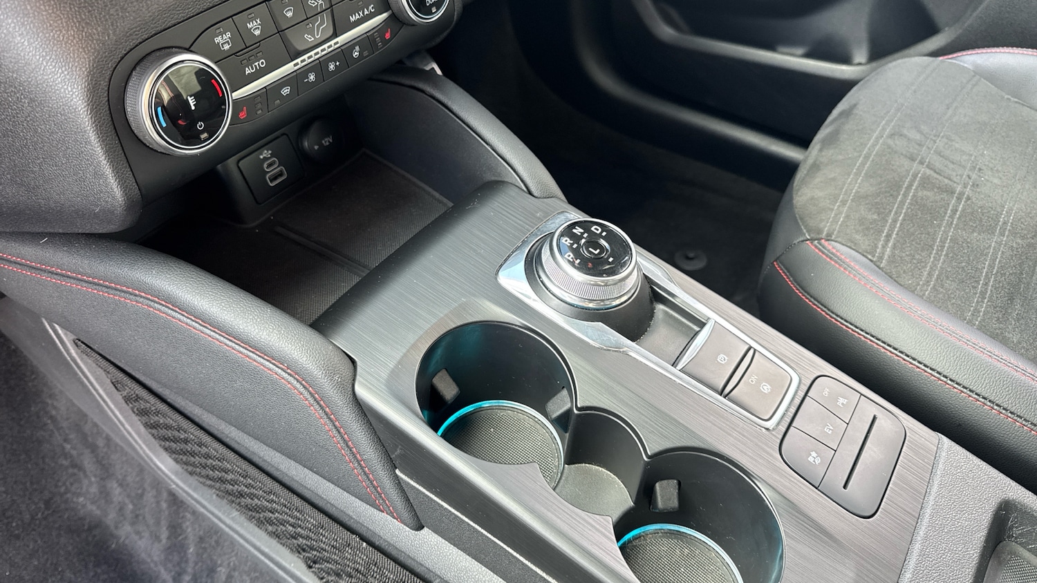 Used Ford Kuga 2023 for sale - 76396826: Photo 13