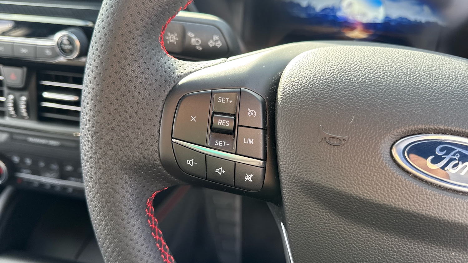 Used Ford Kuga 2023 for sale - 76396826: Photo 30