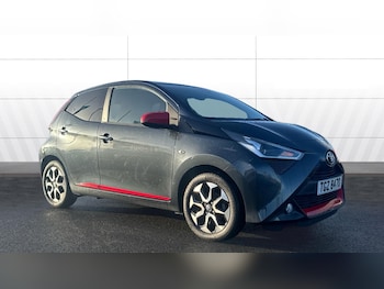 2021 (21) - 1.0 VVT-i X-Trend TSS 5dr x-shift