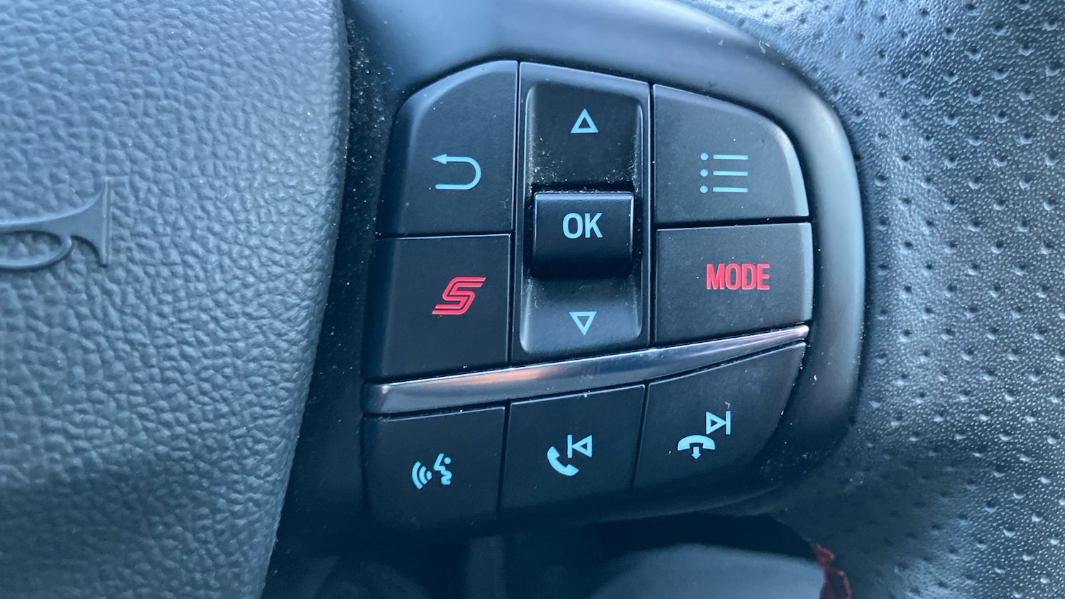 Used Ford Focus 2023 for sale - 76903835: Photo 22