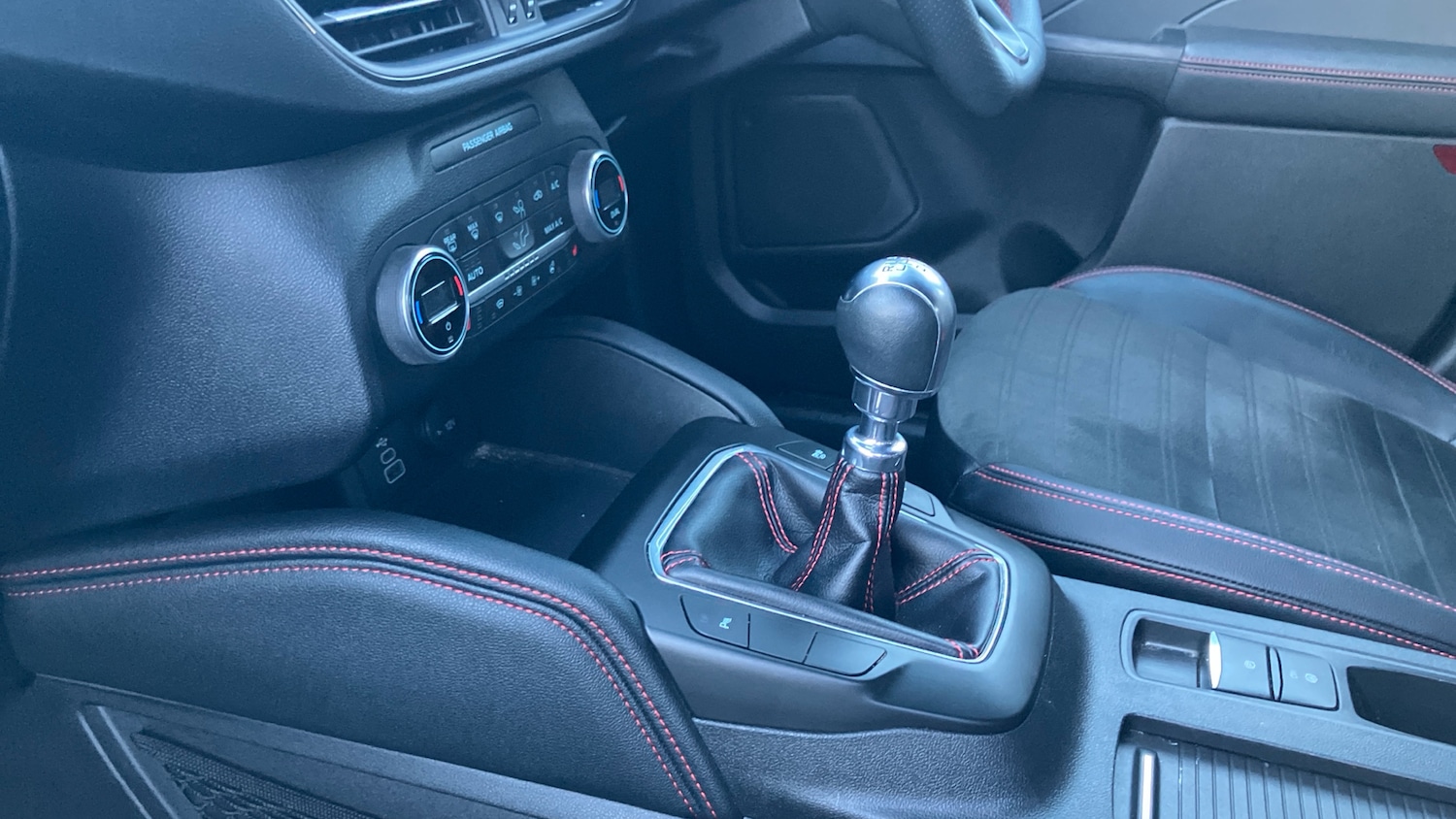 Used Ford Kuga 2022 for sale - 76894389: Photo 13