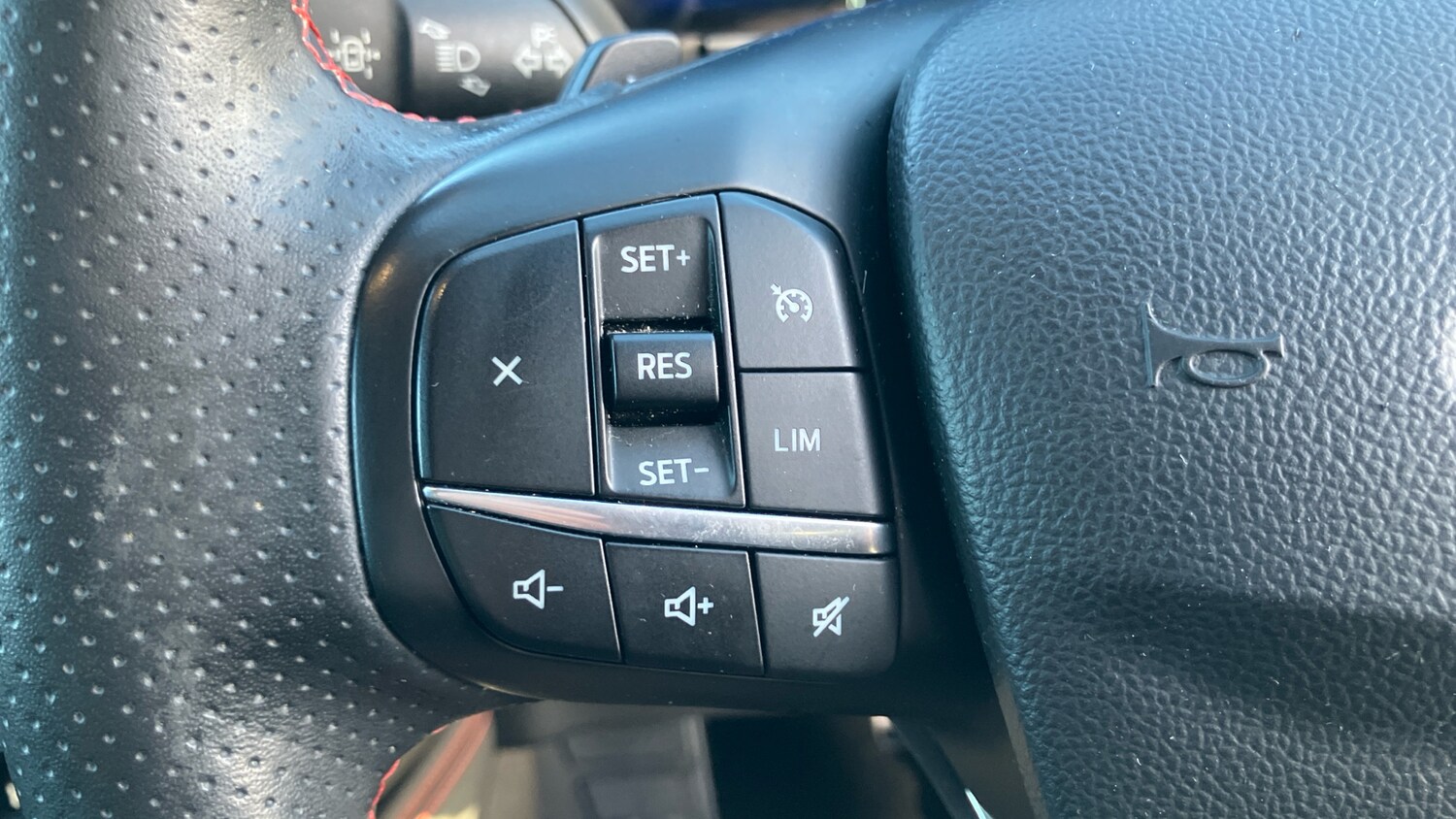 Used Ford Kuga 2020 for sale - 76611510: Photo 21