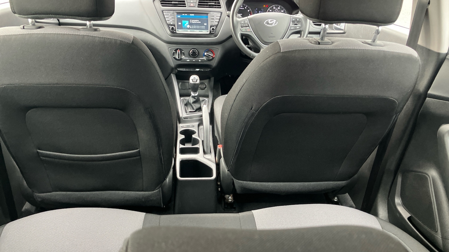 Used Hyundai i20 2017 for sale - 76461223: Photo 35