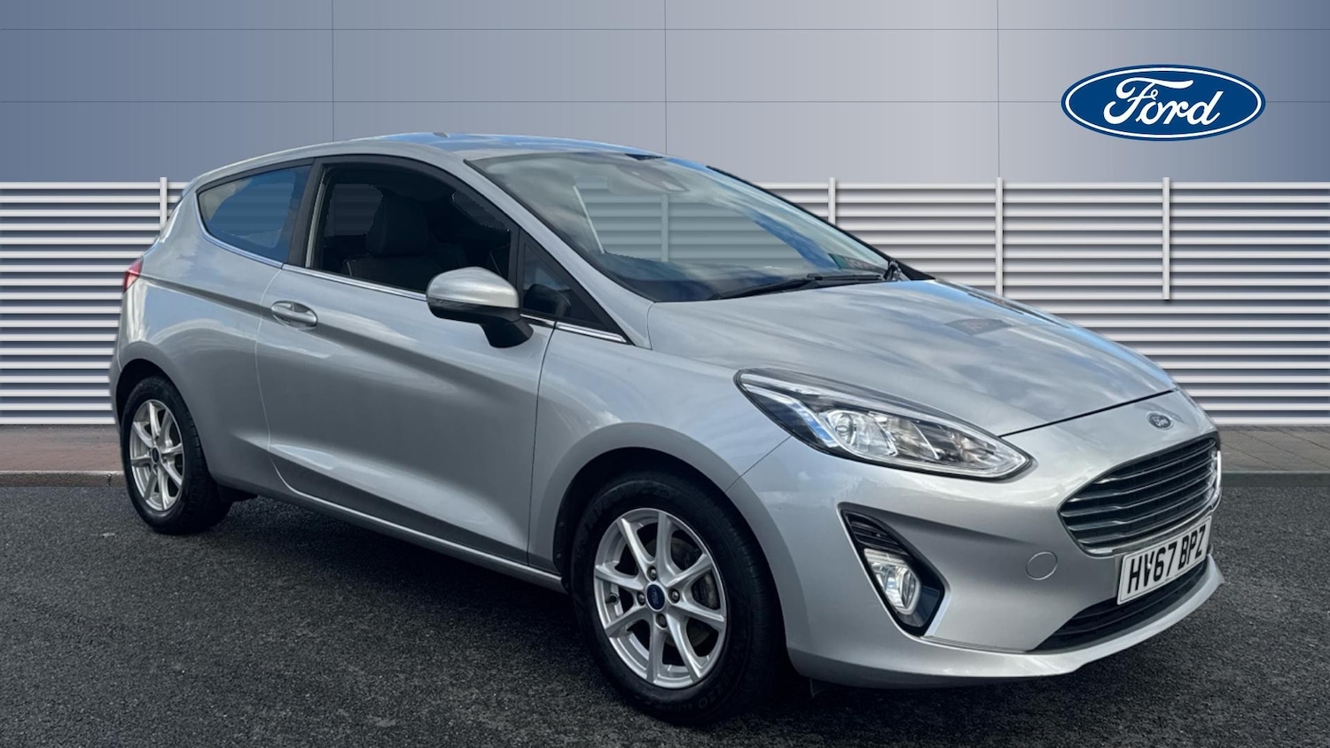 Used Ford Fiesta 2017 for sale - 76352009: Photo 1