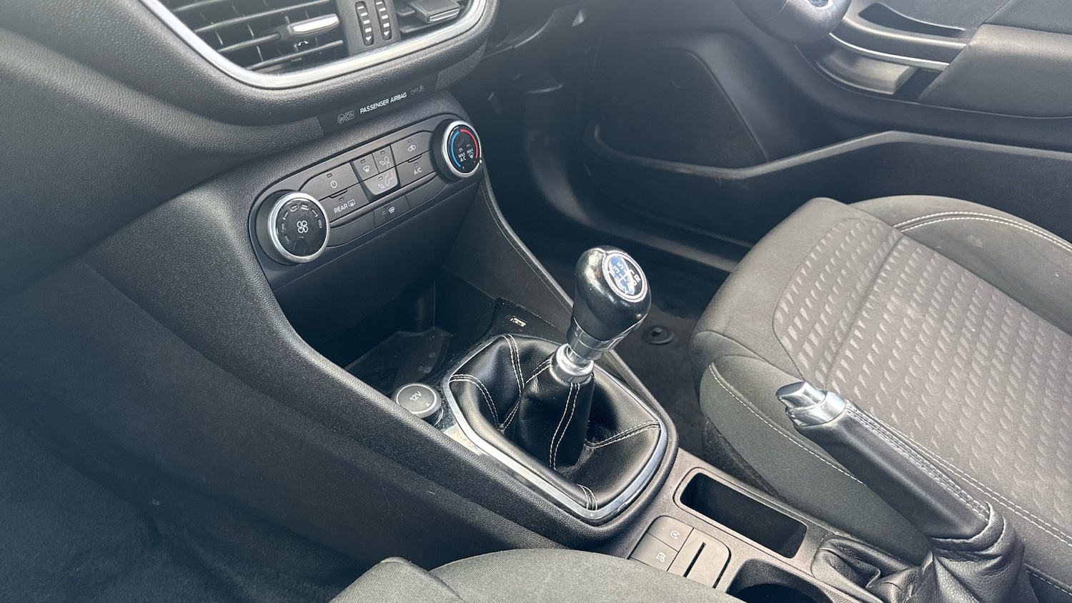 Used Ford Fiesta 2017 for sale - 76352009: Photo 13