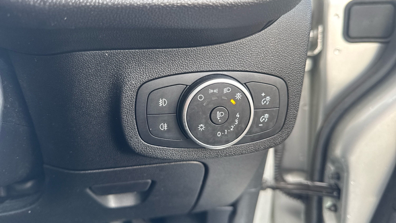 Used Ford Fiesta 2017 for sale - 76352009: Photo 22