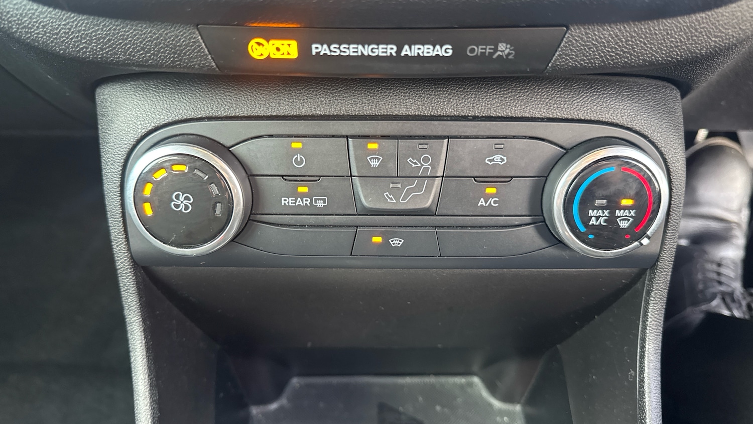 Used Ford Fiesta 2017 for sale - 76352009: Photo 27
