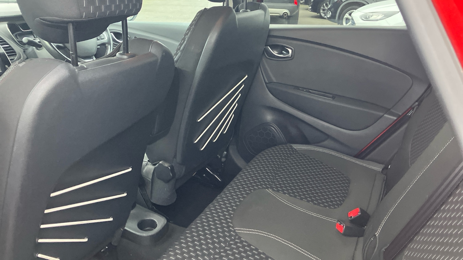 Used Renault Captur 2018 for sale - 77763335: Photo 16