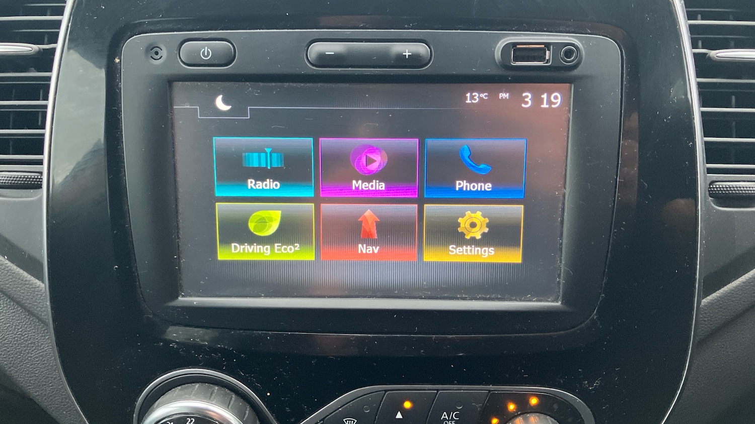 Used Renault Captur 2018 for sale - 77763335: Photo 21