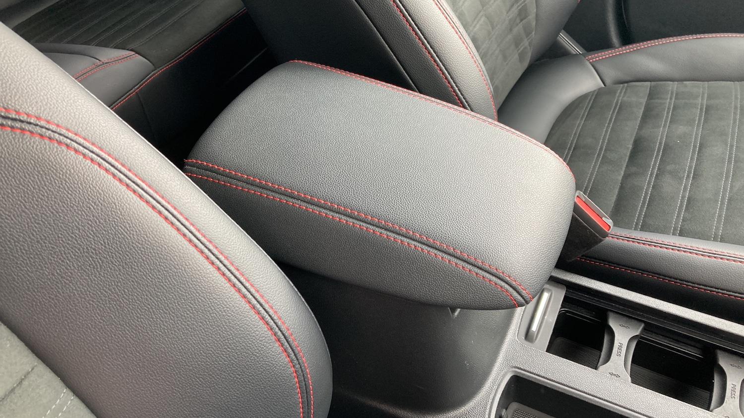 Used Ford Kuga 2020 for sale - 76892883: Photo 43