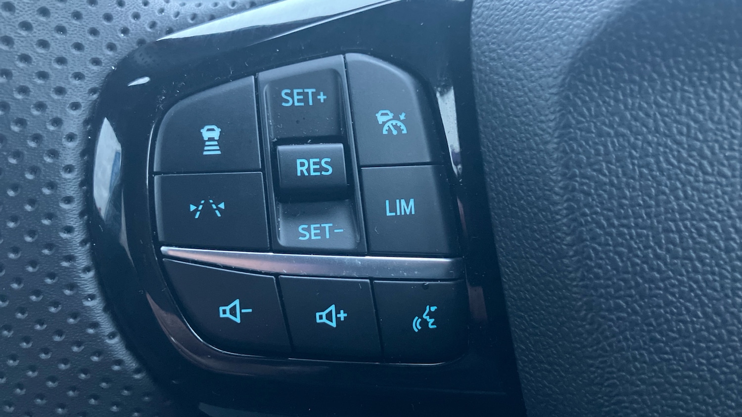 Used Ford Puma 2024 for sale - 76979654: Photo 21