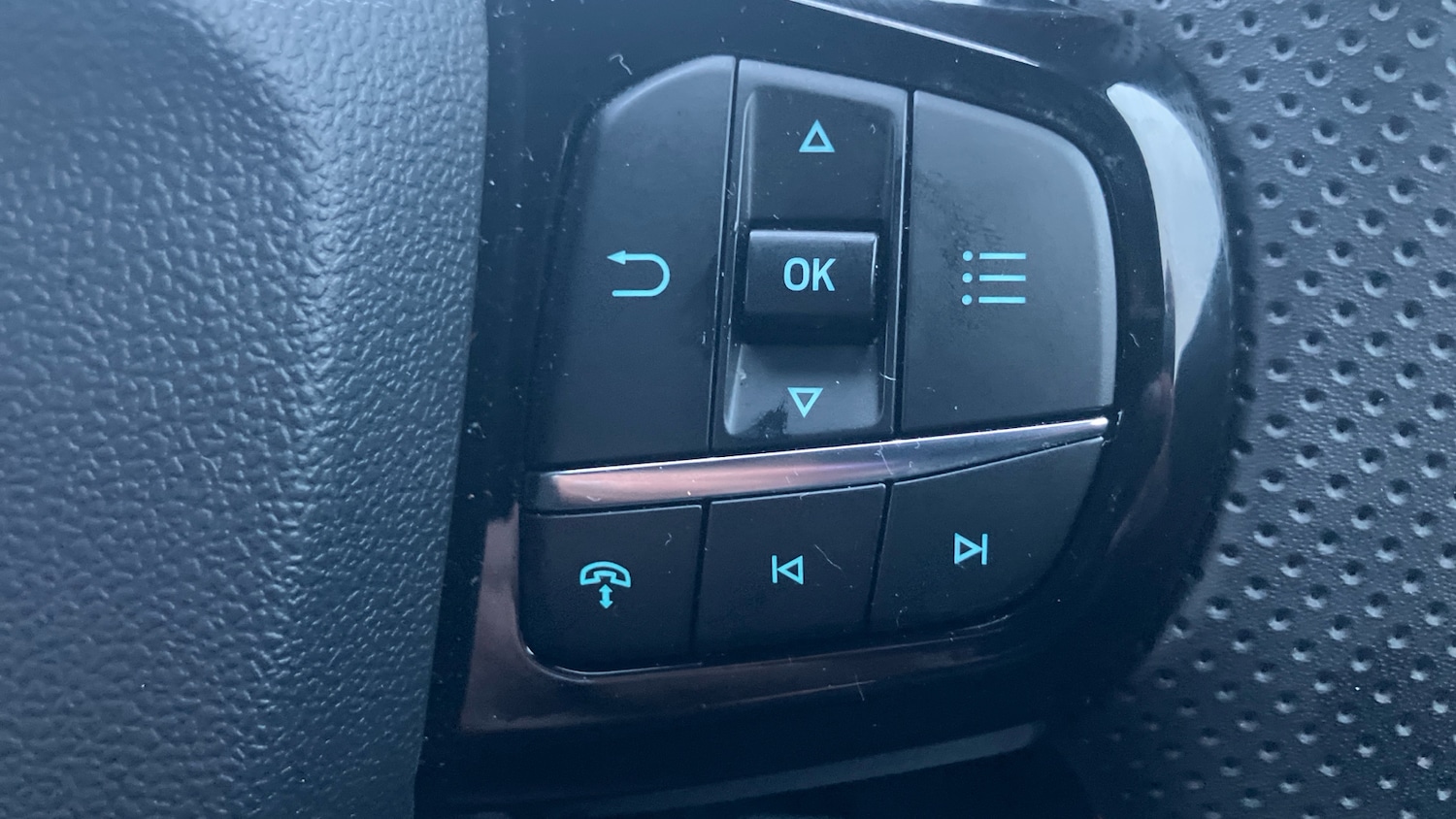 Used Ford Puma 2024 for sale - 76979654: Photo 23