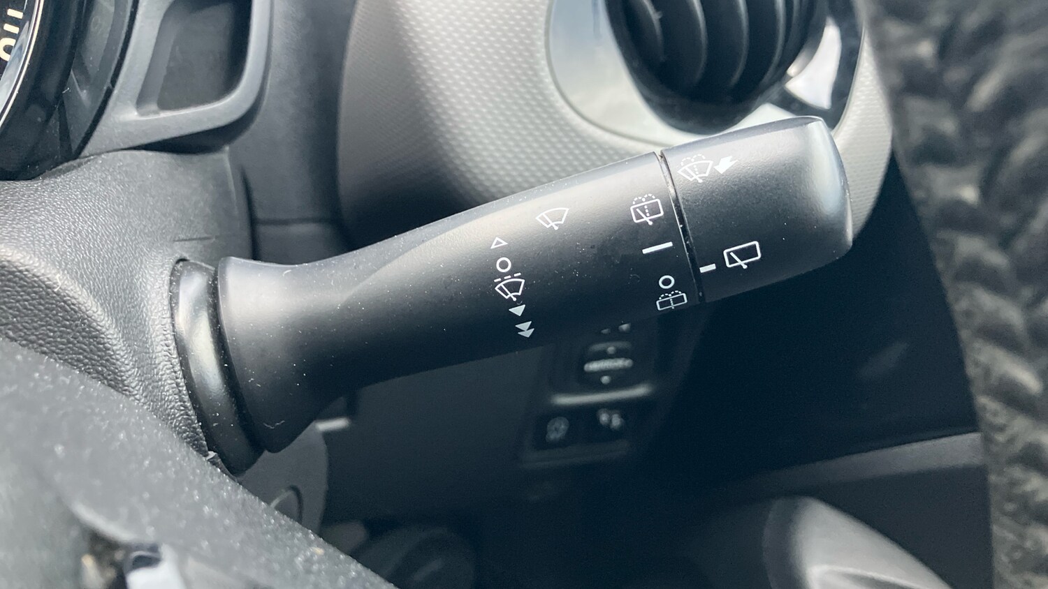 Used Peugeot 108 2019 for sale - 76907637: Photo 23