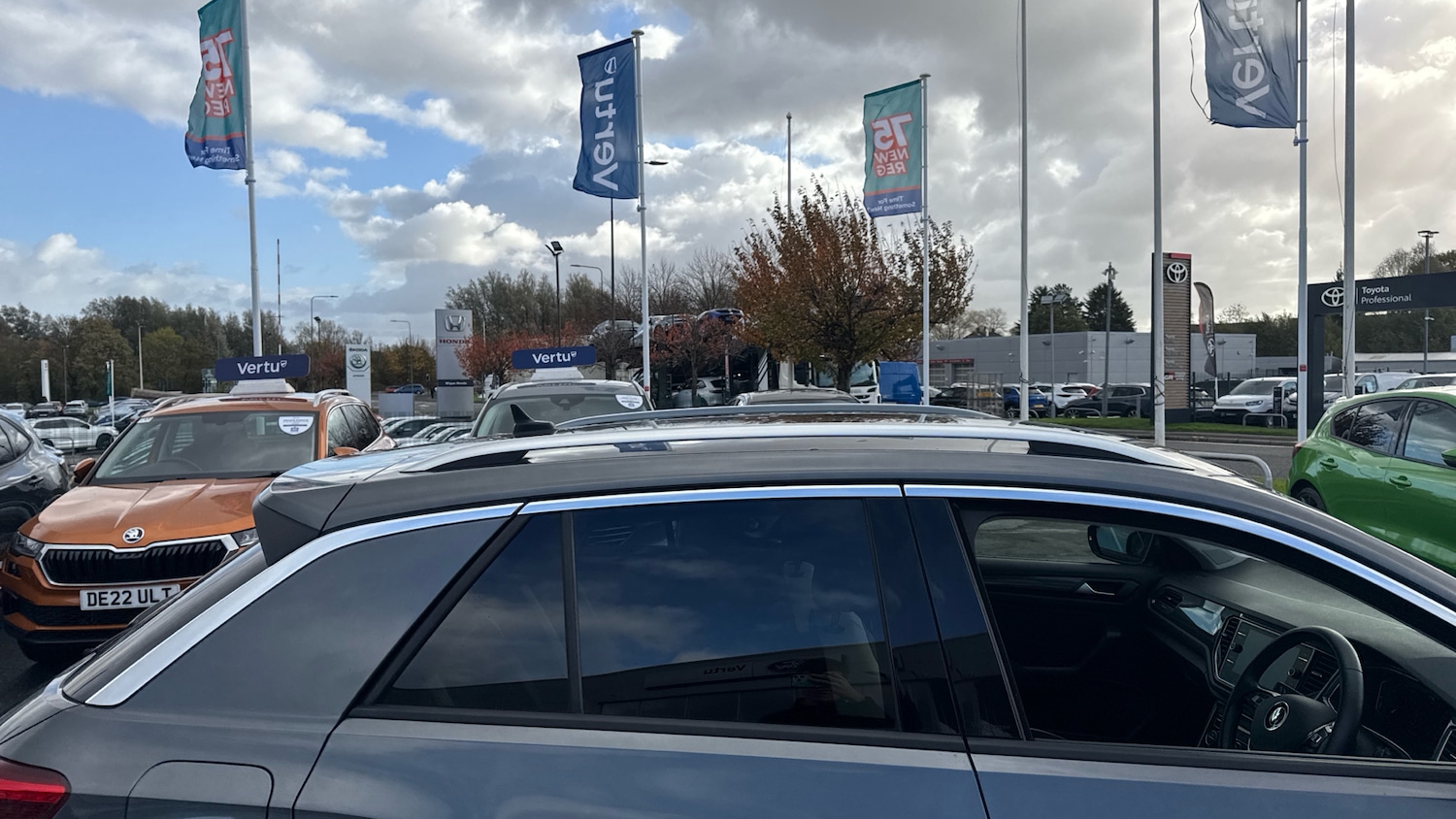 Used Volkswagen T-Roc 2021 for sale - 76490452: Photo 23