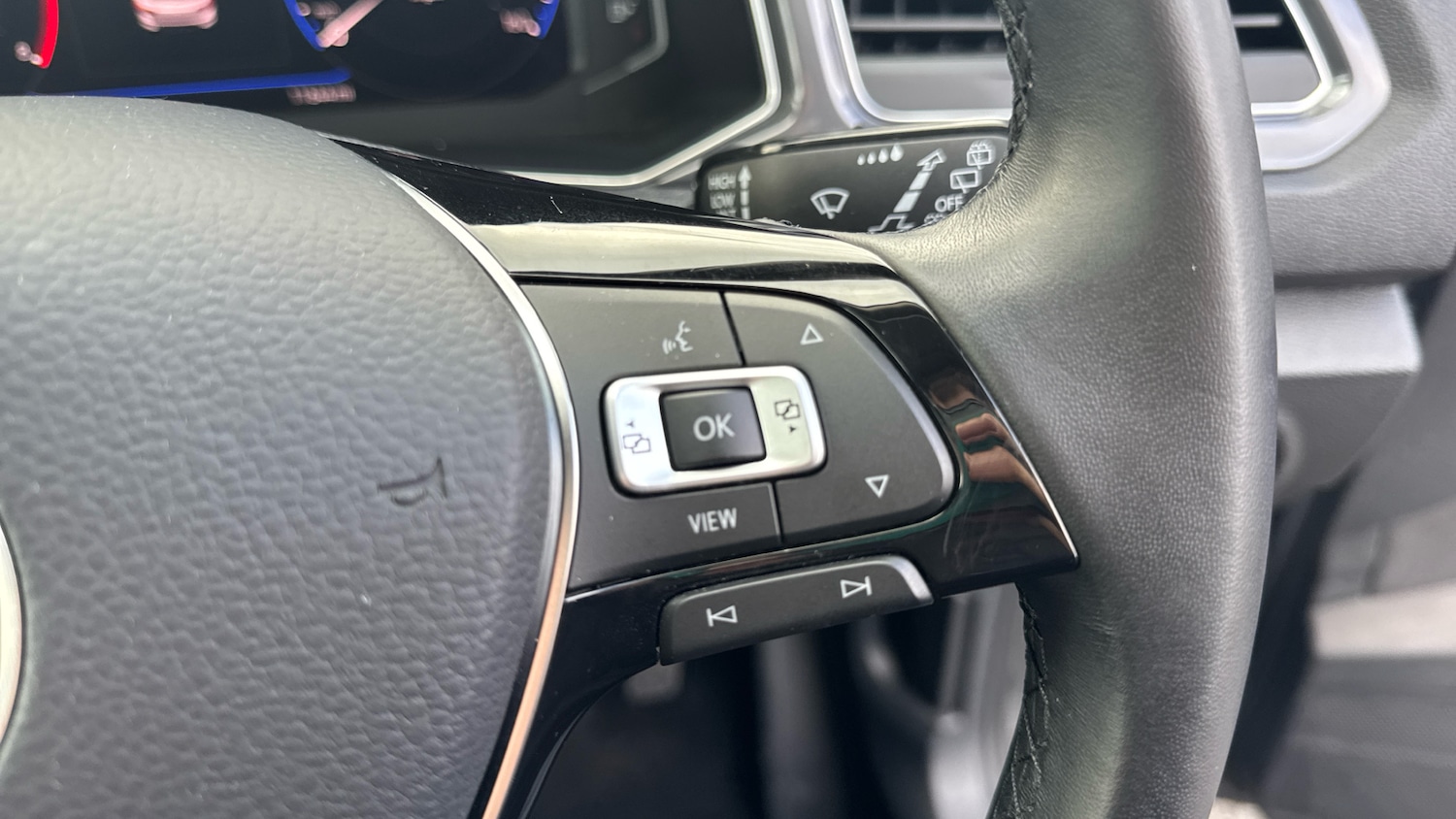 Used Volkswagen T-Roc 2021 for sale - 76490452: Photo 27