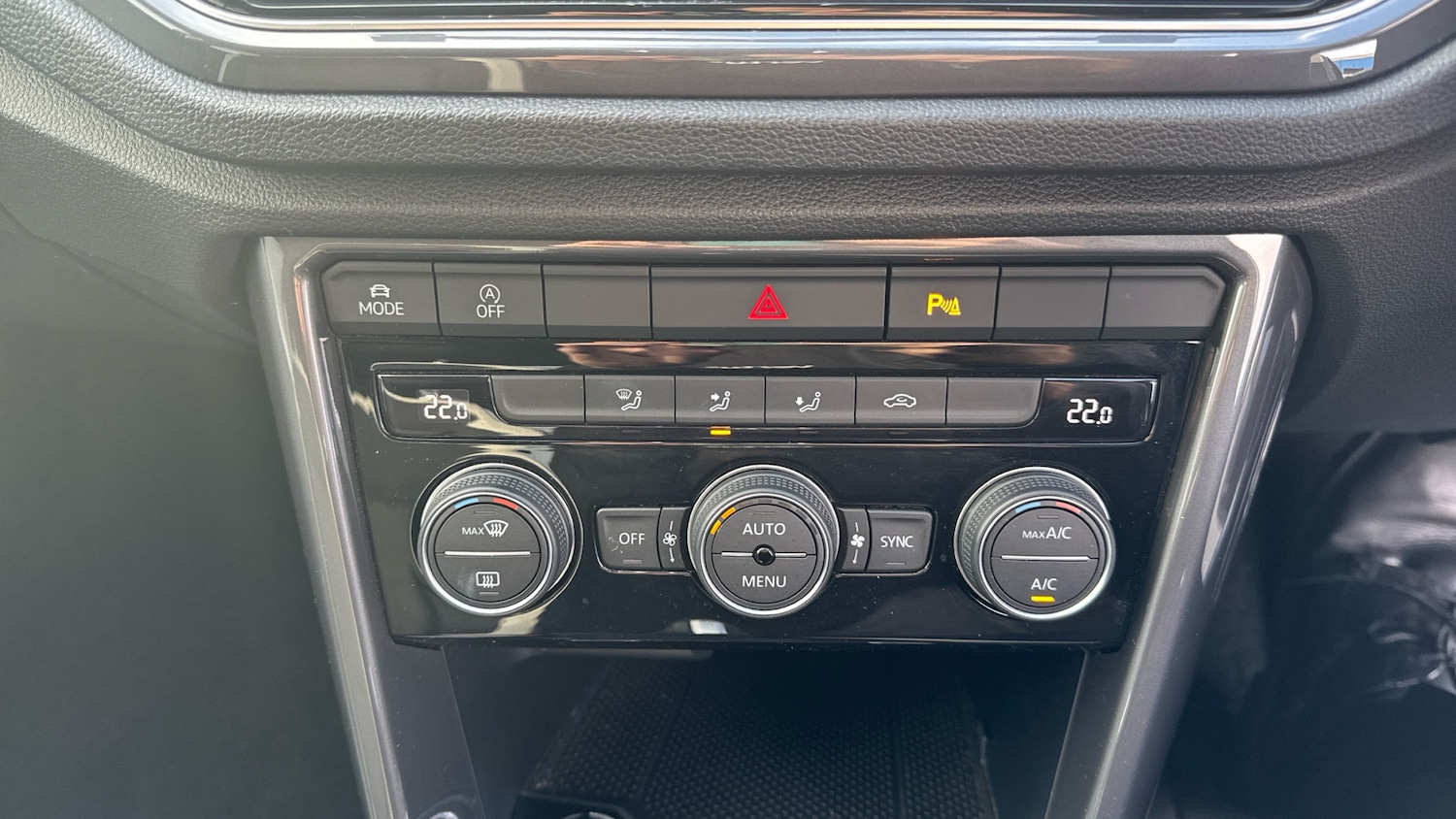 Used Volkswagen T-Roc 2021 for sale - 76490452: Photo 32