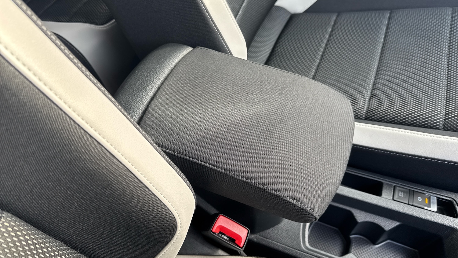 Used Volkswagen T-Roc 2021 for sale - 76490452: Photo 36