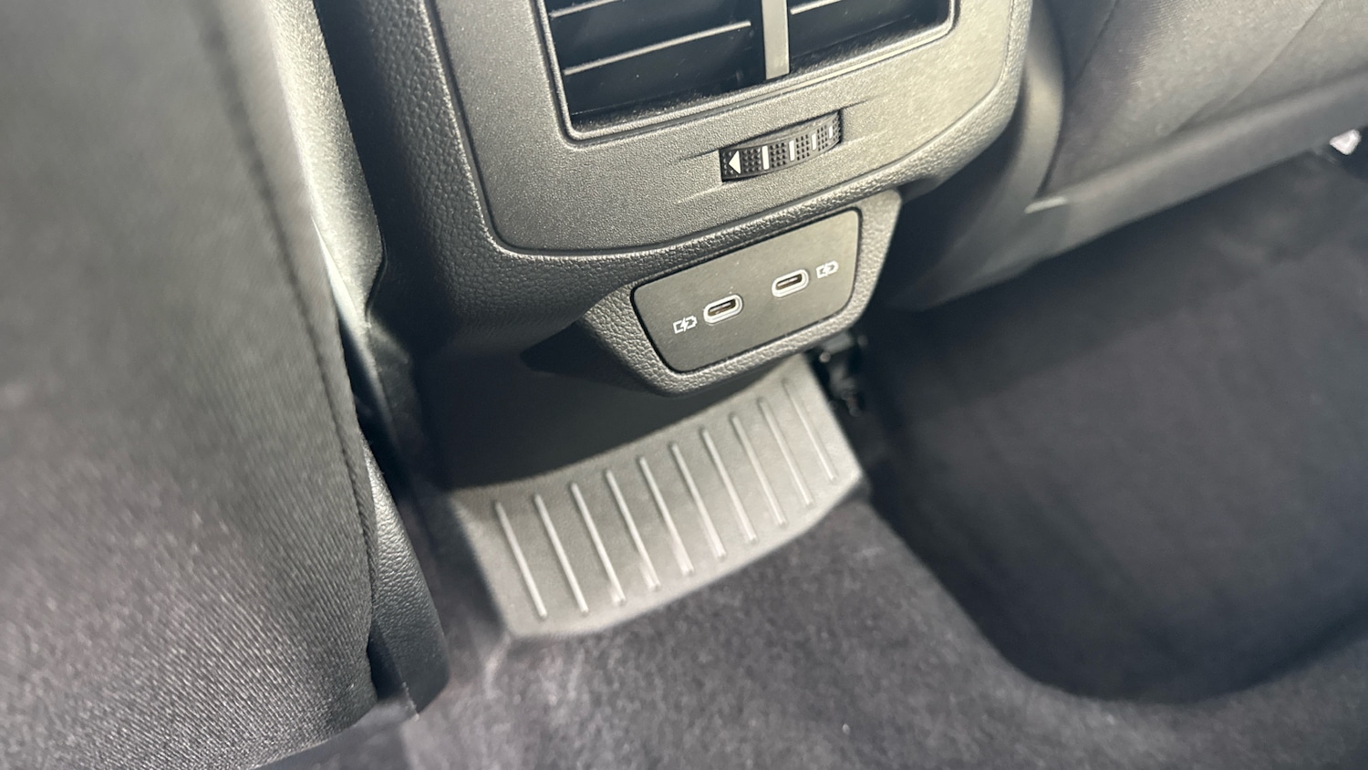 Used Volkswagen T-Roc 2021 for sale - 76490452: Photo 42