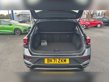 Used Volkswagen T-Roc 2021 for sale - 76490452: Photo