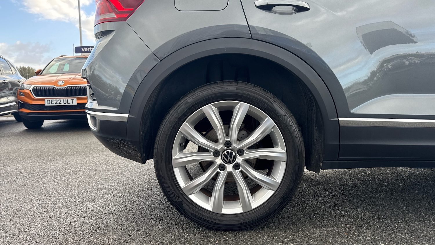 Used Volkswagen T-Roc 2021 for sale - 76490452: Photo 7