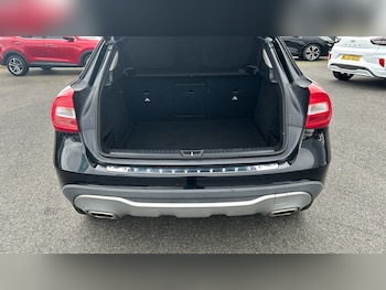 Used Mercedes-Benz GLA 2018 for sale - 78540697: Photo