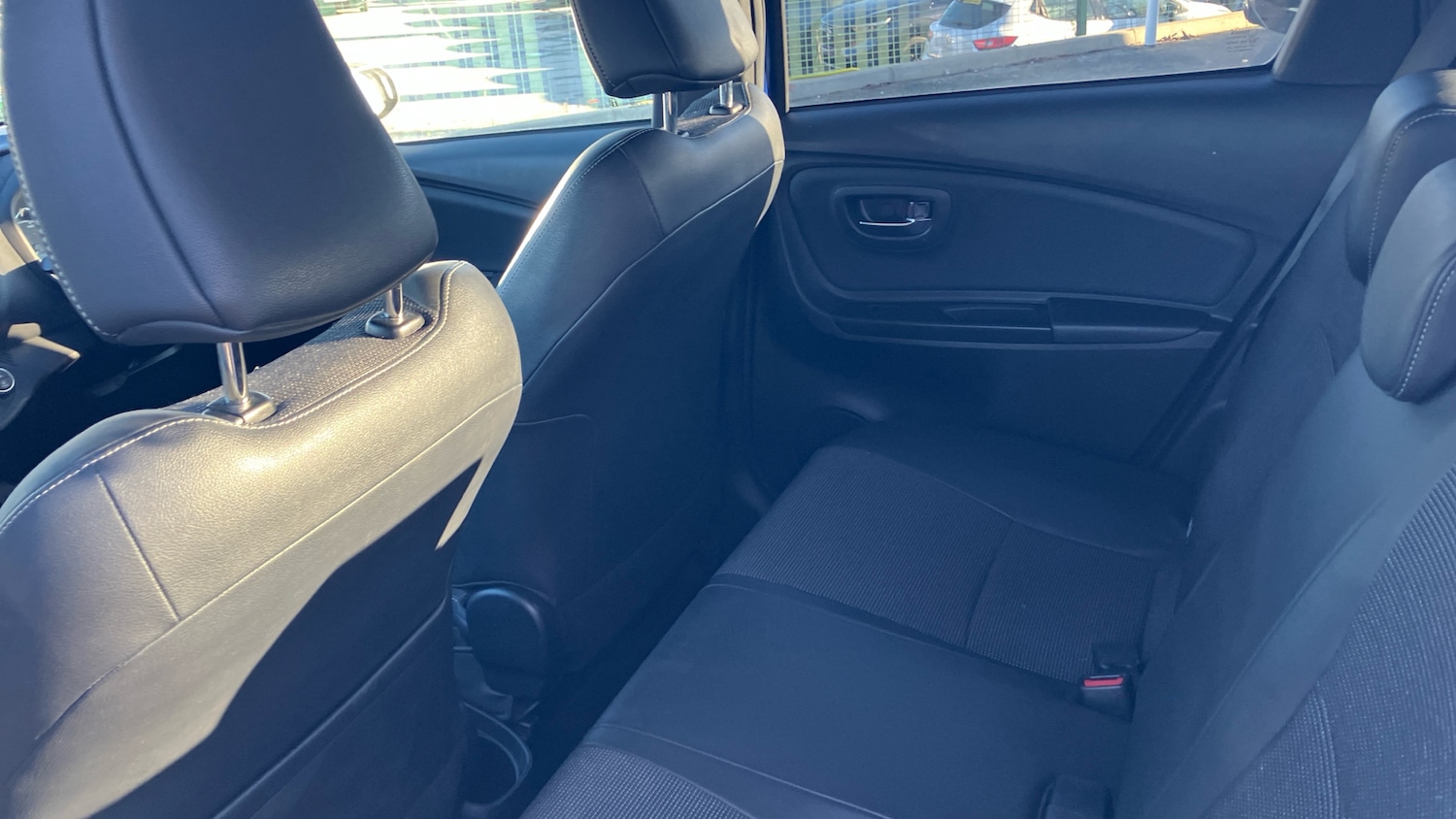 Used Toyota Yaris 2017 for sale - 76637268: Photo 16