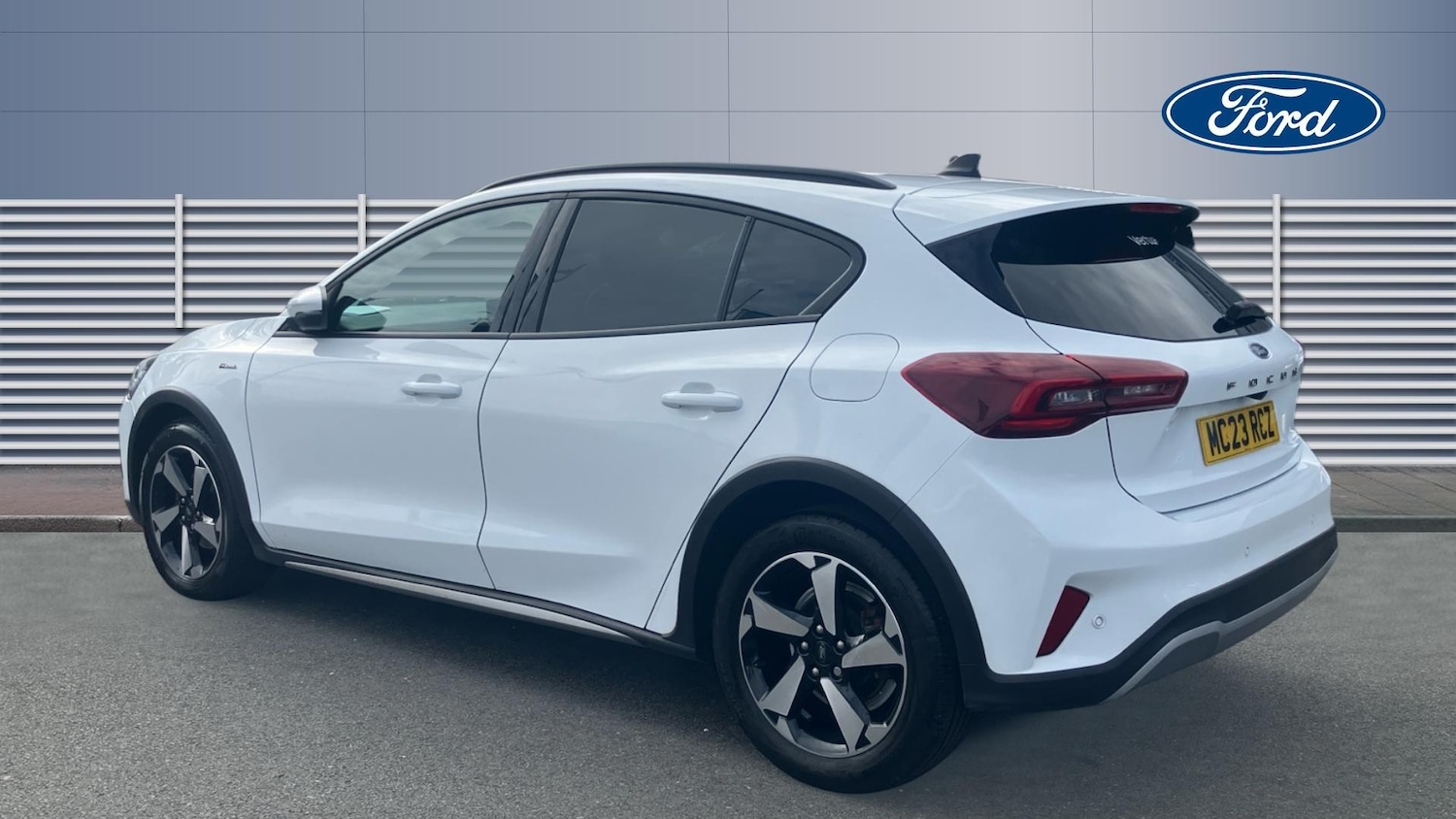 Used Ford Focus 2023 for sale - 78106150: Photo 2