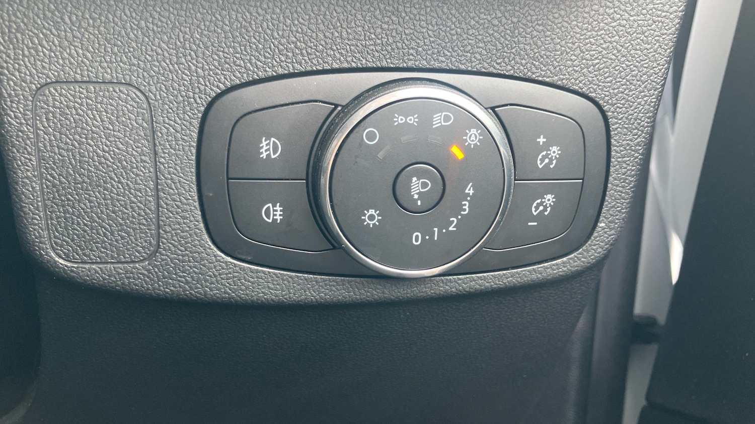 Used Ford Focus 2023 for sale - 78106150: Photo 29