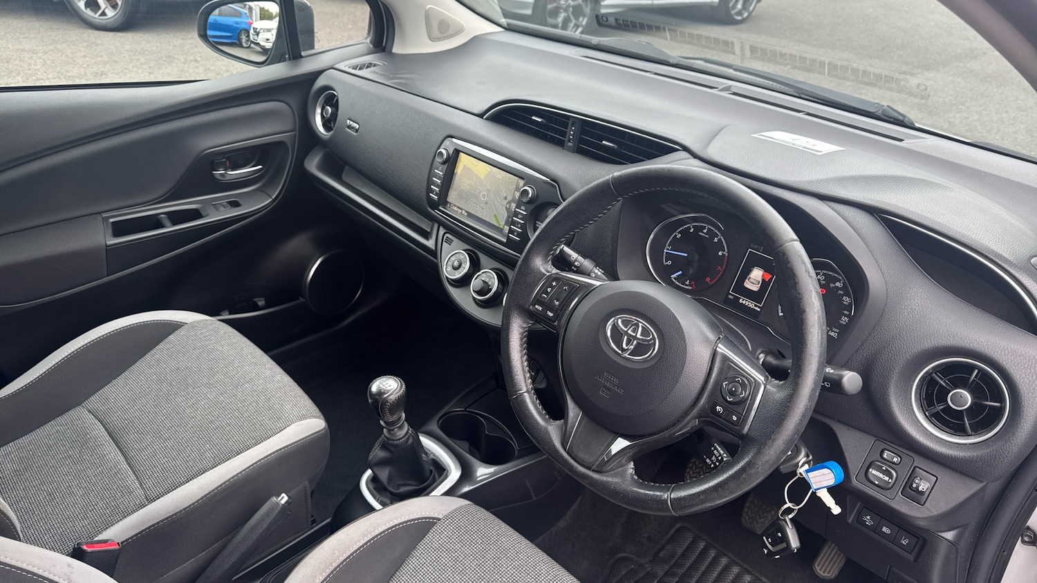 Used Toyota Yaris 2019 for sale - 76311286: Photo 11