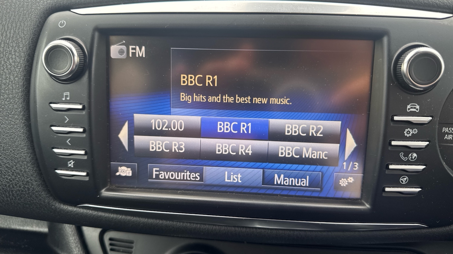 Used Toyota Yaris 2019 for sale - 76311286: Photo 22
