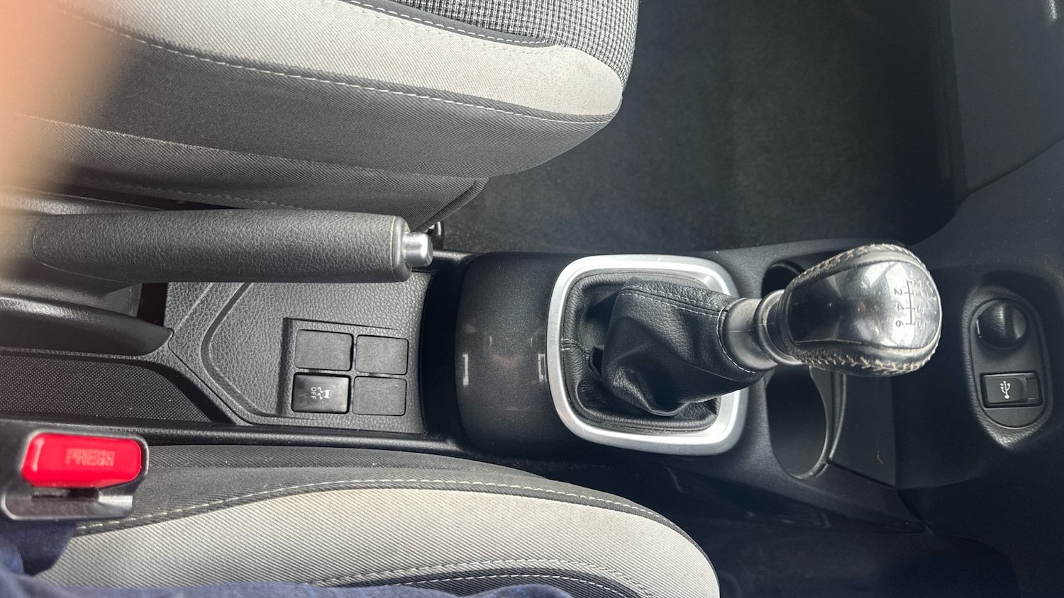 Used Toyota Yaris 2019 for sale - 76311286: Photo 27