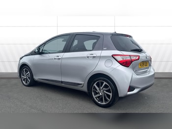 Used Toyota Yaris 2019 for sale - 76311286: Photo