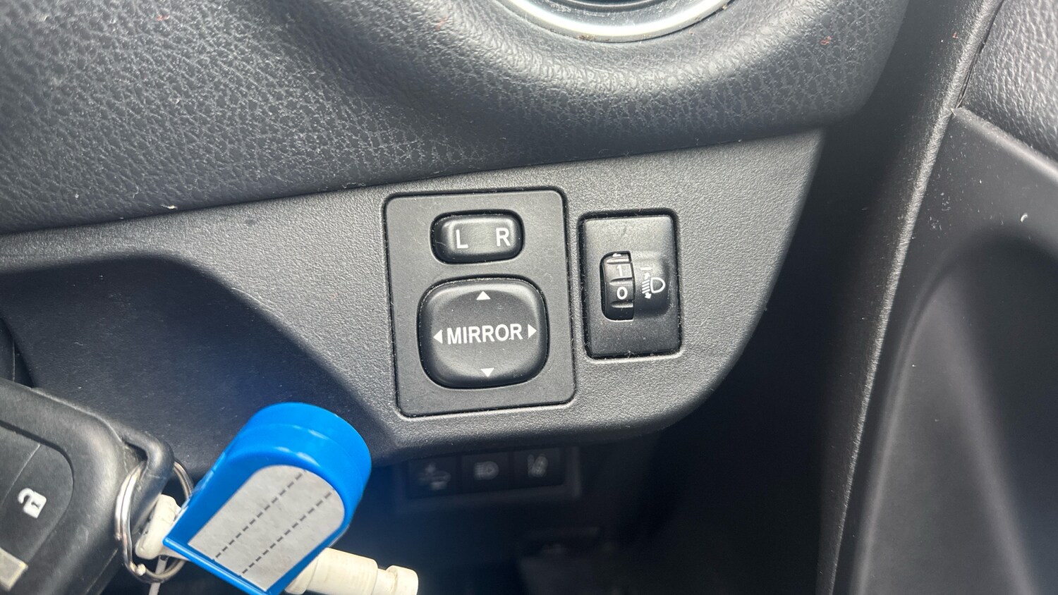 Used Toyota Yaris 2019 for sale - 76311286: Photo 33