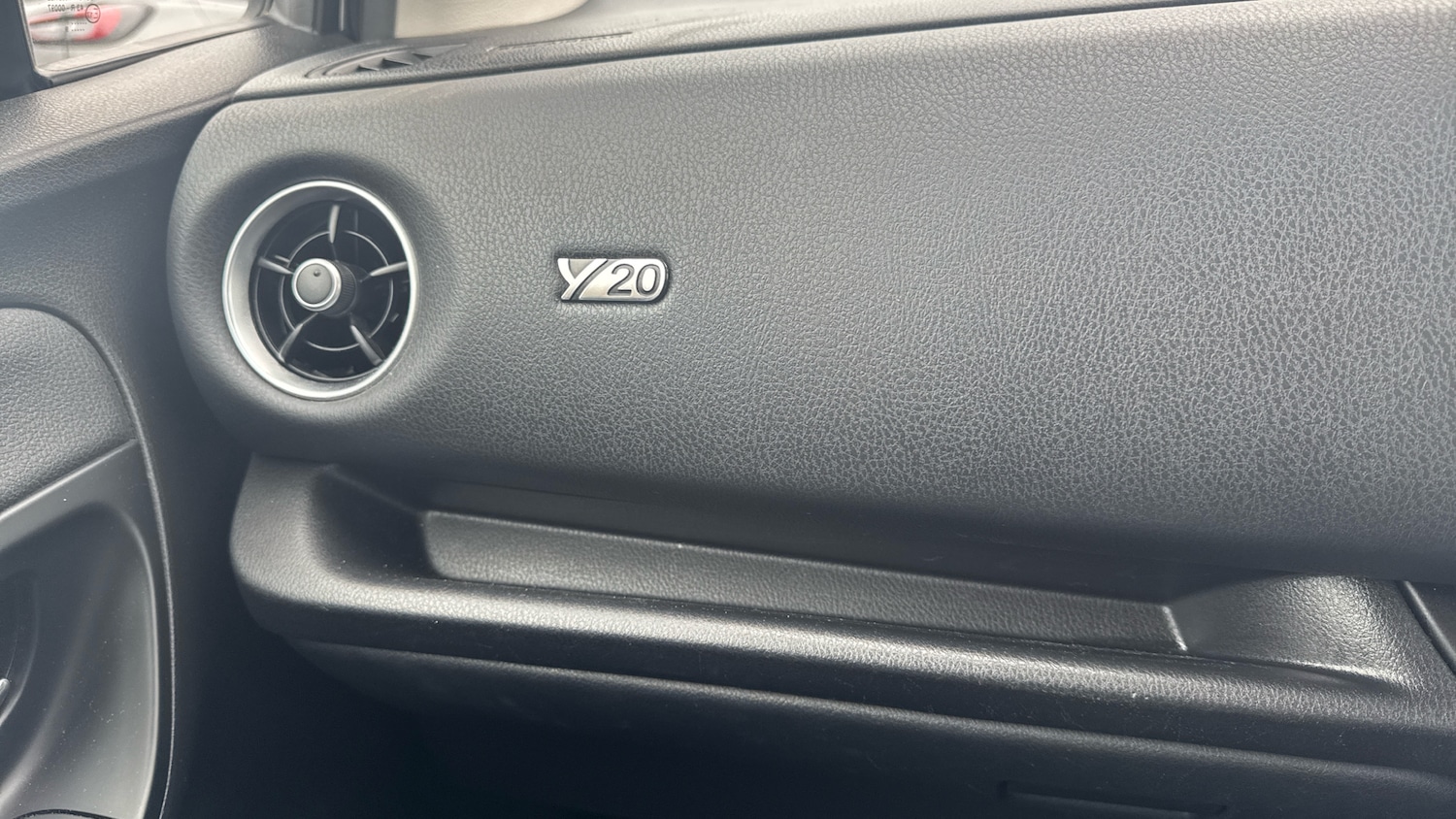 Used Toyota Yaris 2019 for sale - 76311286: Photo 35