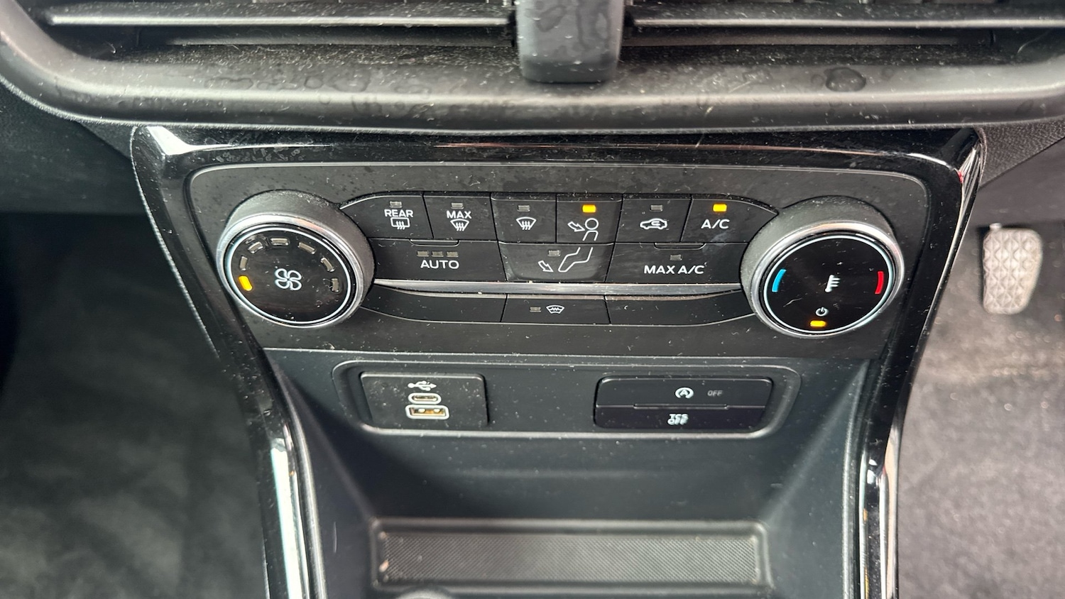 Vehicle 33
