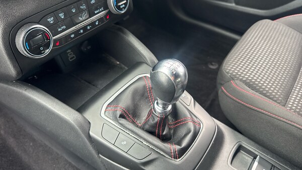 Used Ford Focus 2022 for sale - 76089975: Photo 13
