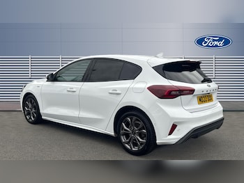 Used Ford Focus 2022 for sale - 76089975: Photo 2