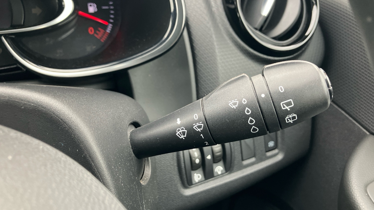 Used Renault Clio 2019 for sale - 78093354: Photo 23