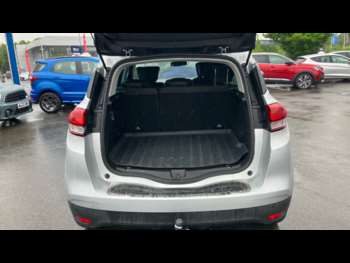 Used Renault Scenic 2017 for sale - 74779713: Photo