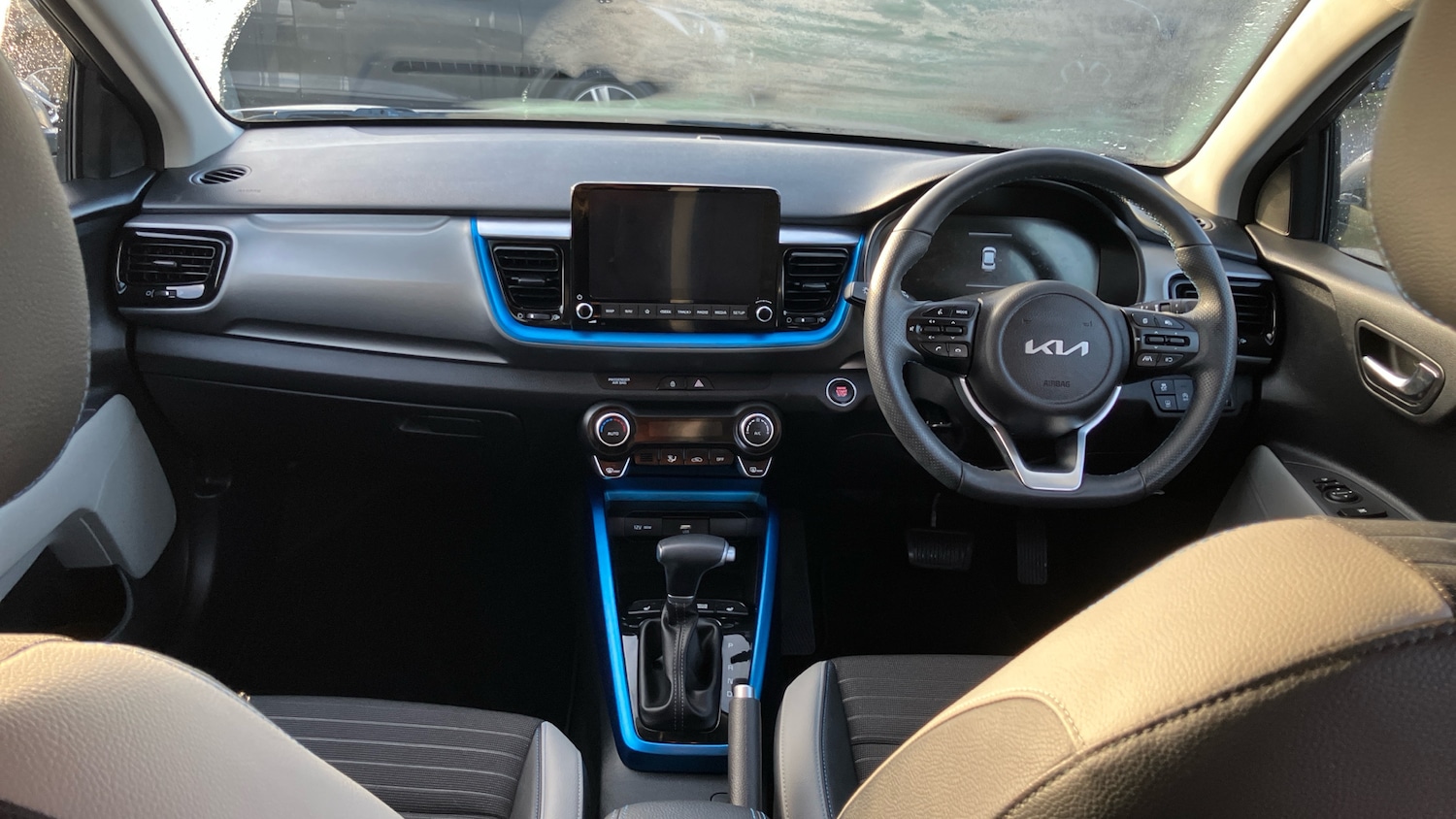 Used Kia Stonic 2025 for sale - 76918125: Photo 10