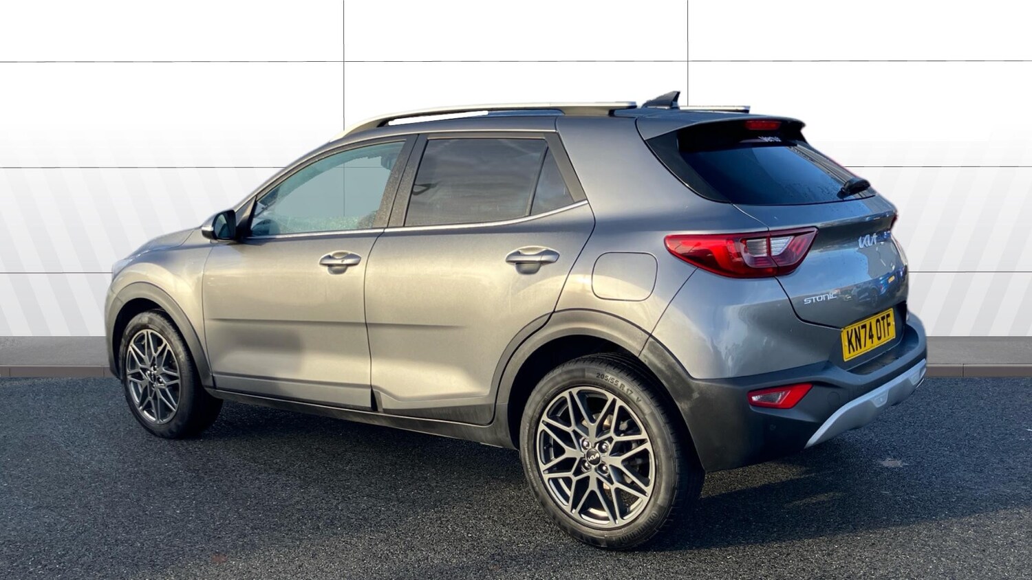 Used Kia Stonic 2025 for sale - 76918125: Photo 2